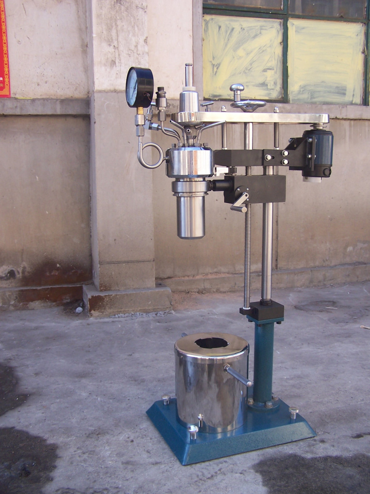 KCFD系列--快開卡環(huán)結(jié)構(gòu)-釜體下落、翻轉(zhuǎn)出料