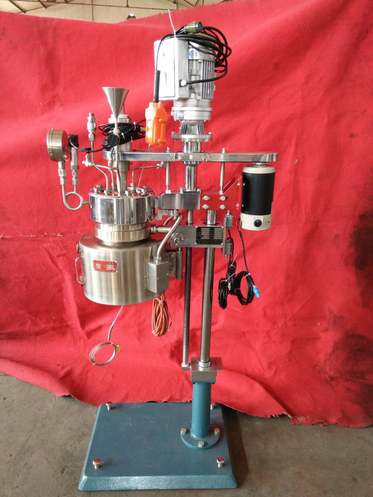 DFCF系列-電動(dòng)升降釜體、翻轉(zhuǎn)出料、開啟式加熱爐2