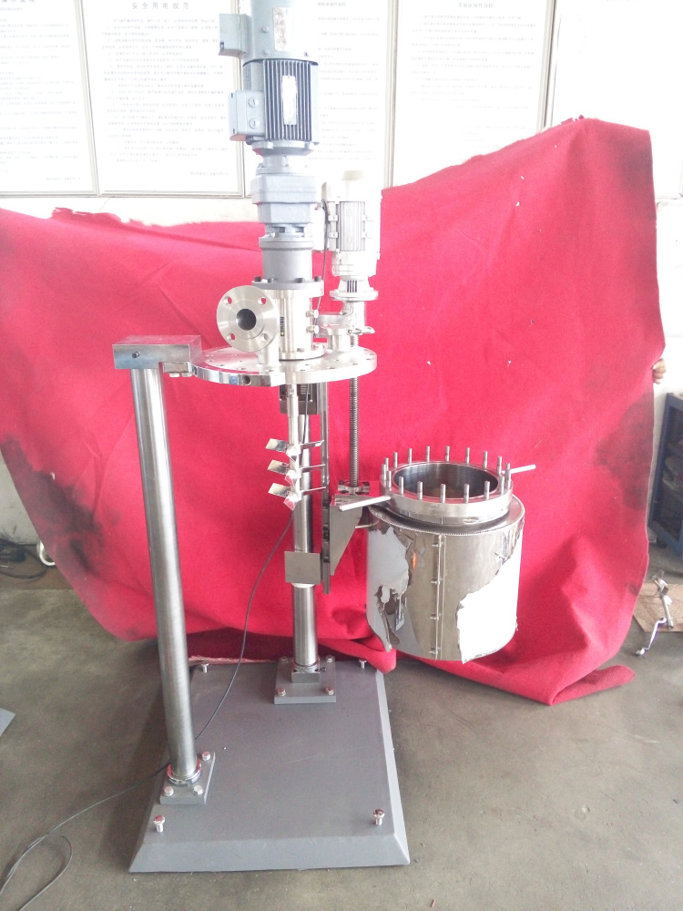 DFCF系列-釜體升降，并可水平旋轉(zhuǎn)到一邊4